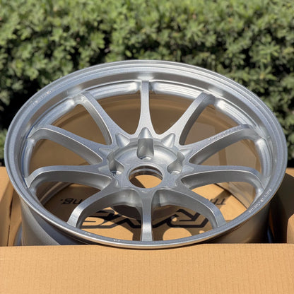 Volk Racing CE28N-Plus 18x9.5 +22 5x114.3 Diamond Silver (SET)