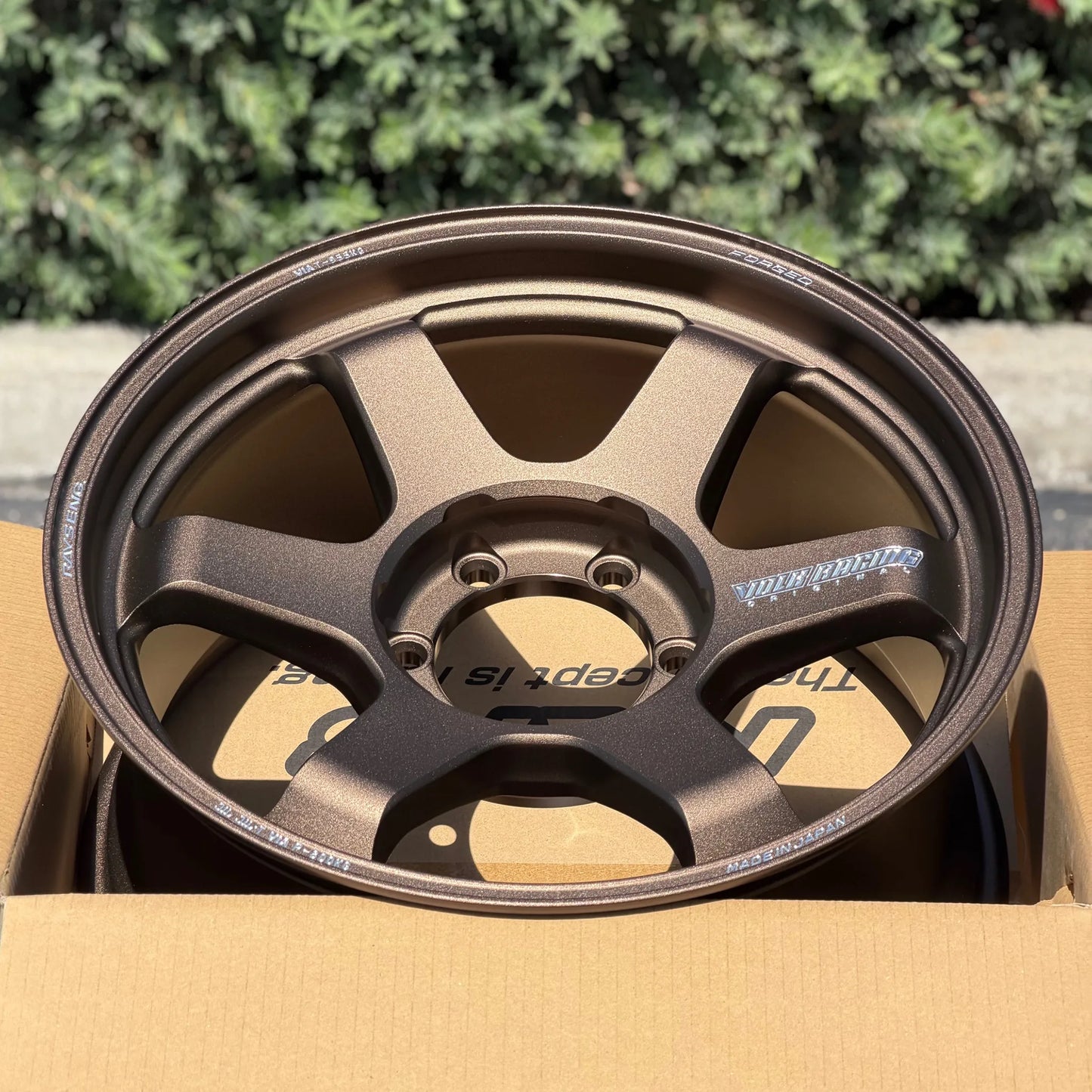 Volk Racing TE37 Ultra Large PCD M-Spec 18x9 +15 6x139.7 Bronze (SET)