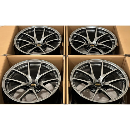 BBS RI-A 18x10.5 +22 5x120 Diamond Black (SET)