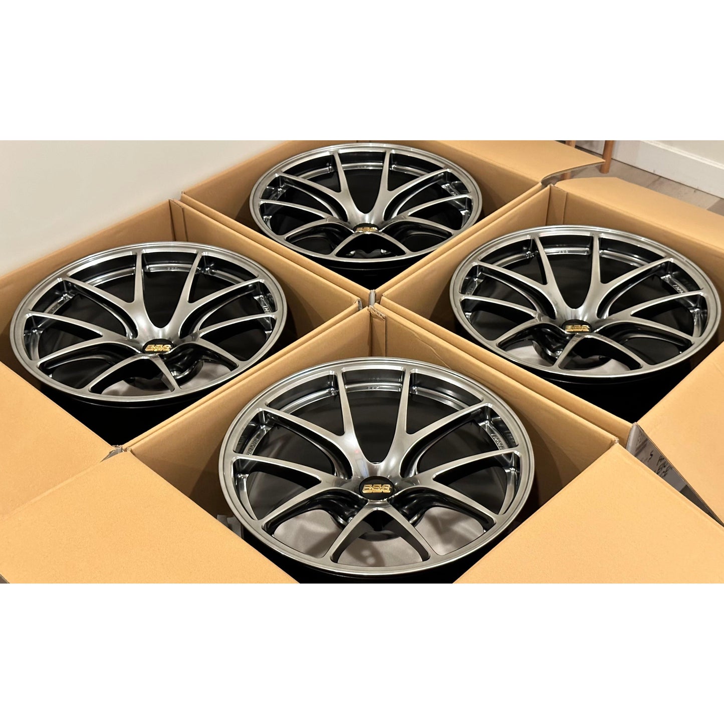 BBS RI-A 18x10.5 +22 5x120 Diamond Black (SET)