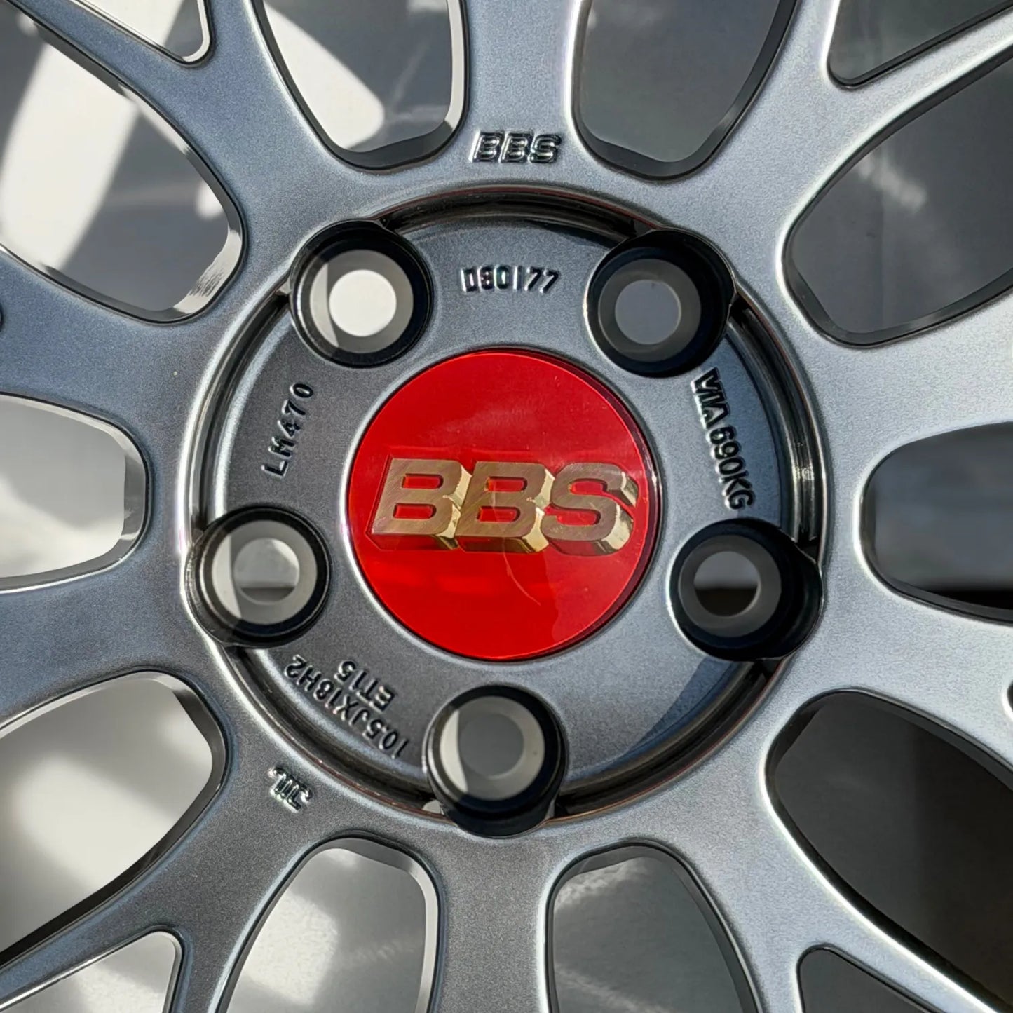 BBS LM 18x10.5 +15 5x114.3 Diamond Black (SET)