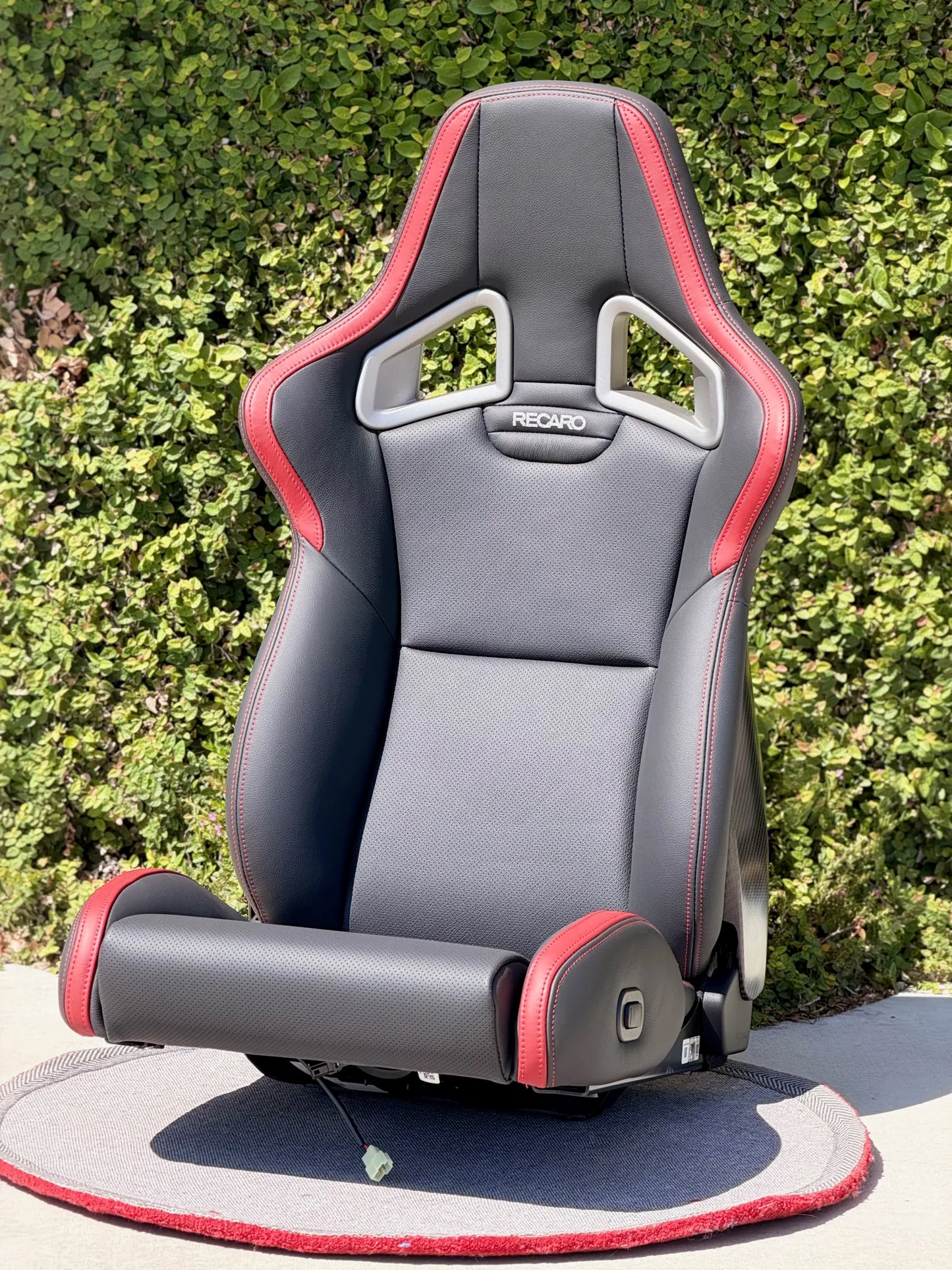 Recaro SP-X Avant LL210 Carbon Fiber Reclining Seat - Left/Right (PAIR)