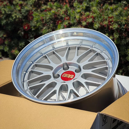 BBS LM 19x10.5 +15 5x114.3 Diamond Silver (SET)
