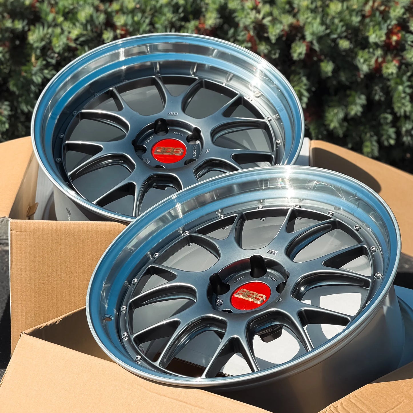 BBS LM-R 20x9.5 +23, 20x11 +40 5x120 Diamond Black (SET)