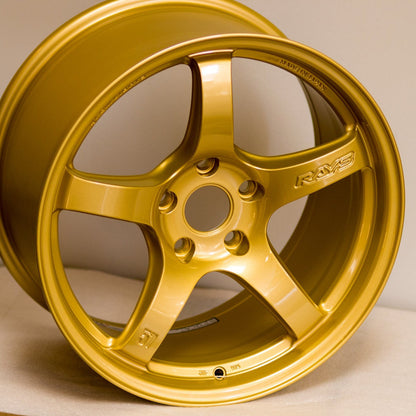 Gram Lights 57CR 17x9 +38 5x114.3 E8 Gold