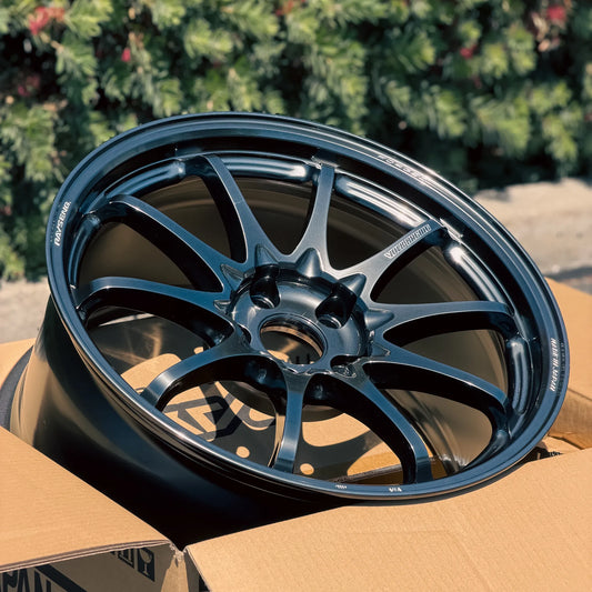 Volk Racing CE28N-Plus 18x9.5 +38 5x114.3 Shining Black Metal (SET)