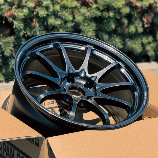 Volk Racing CE28N-Plus 18x9.5 +22 5x114.3 Shining Black Metal (SET)