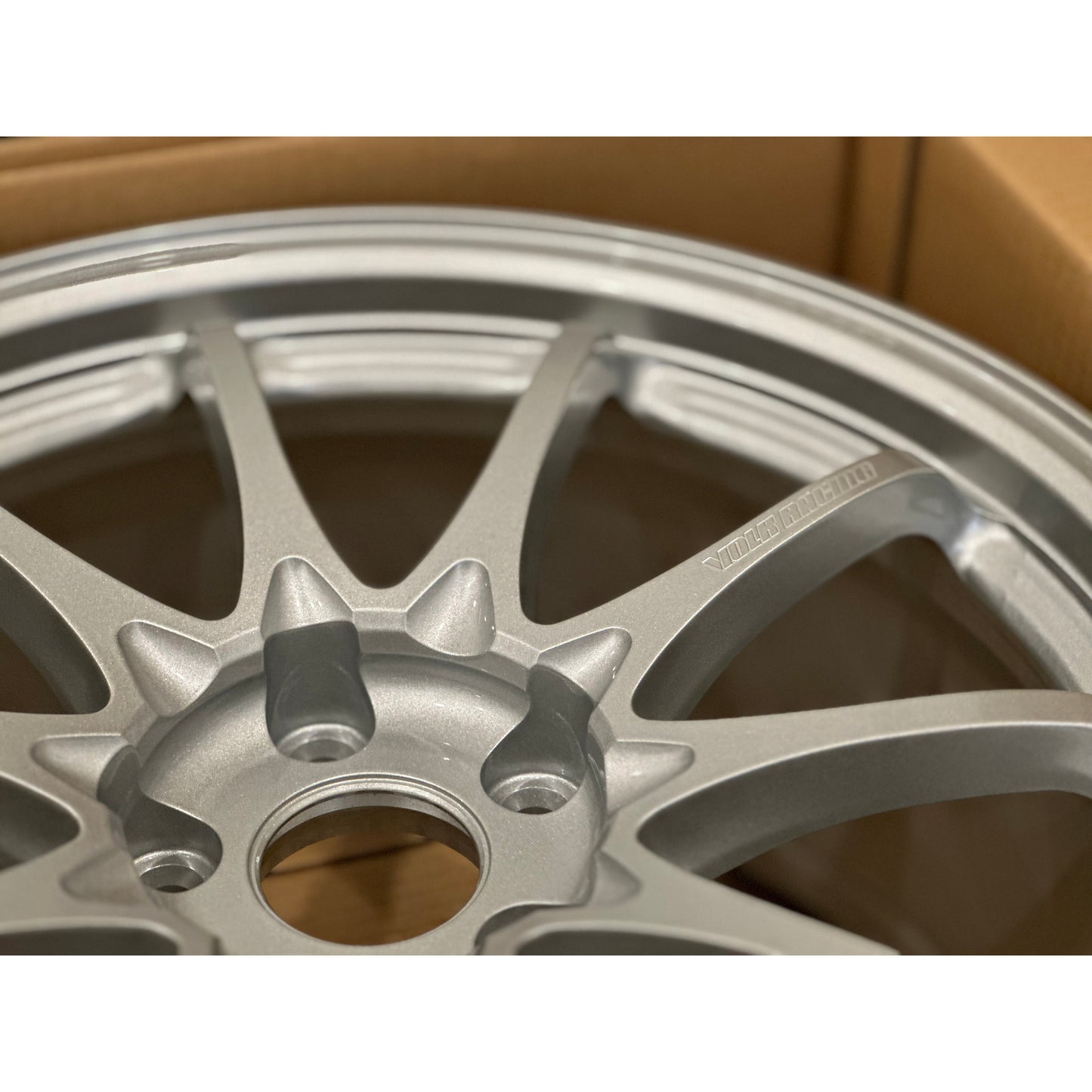 Volk Racing CE28N-Plus 18x9.5 +38 5x120 Diamond Silver (SET)