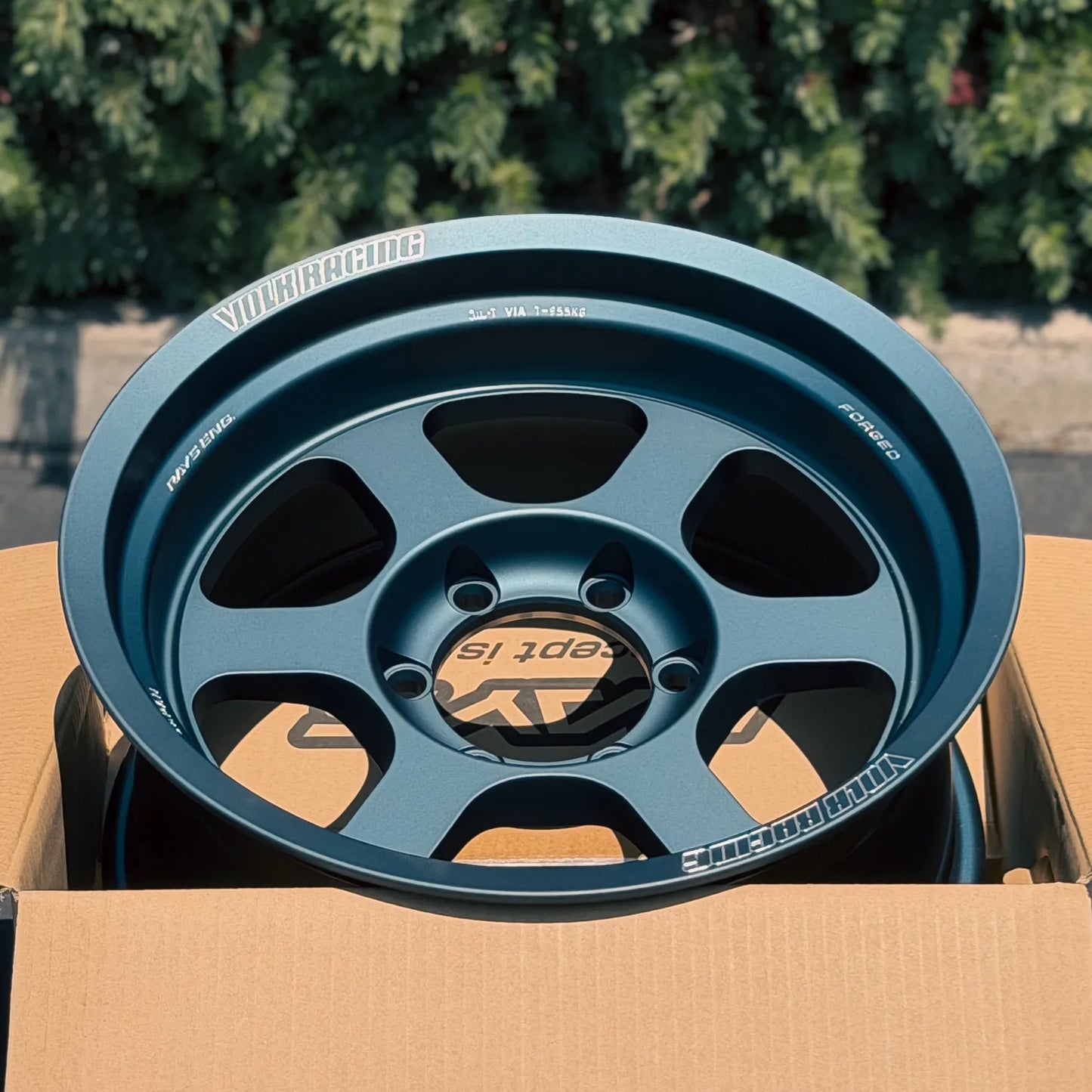 Volk Racing TE37XT M-Spec 17x8.5 -10 6x139.7 Matte Blue Gunmetal (SET)