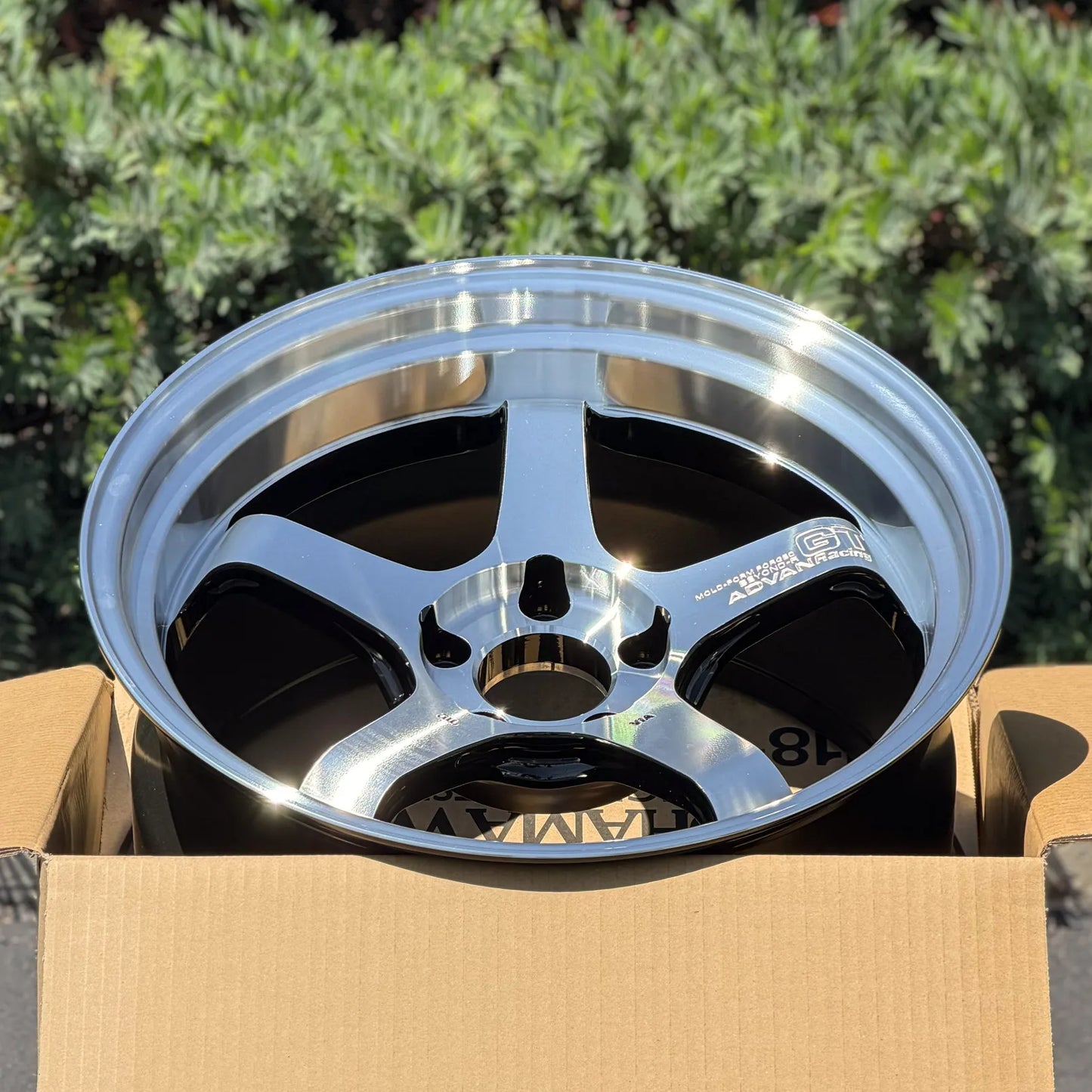 Advan GT Beyond-R 18x10.5 +15 5x114.3 Machining & Diamond Cutting (SET)
