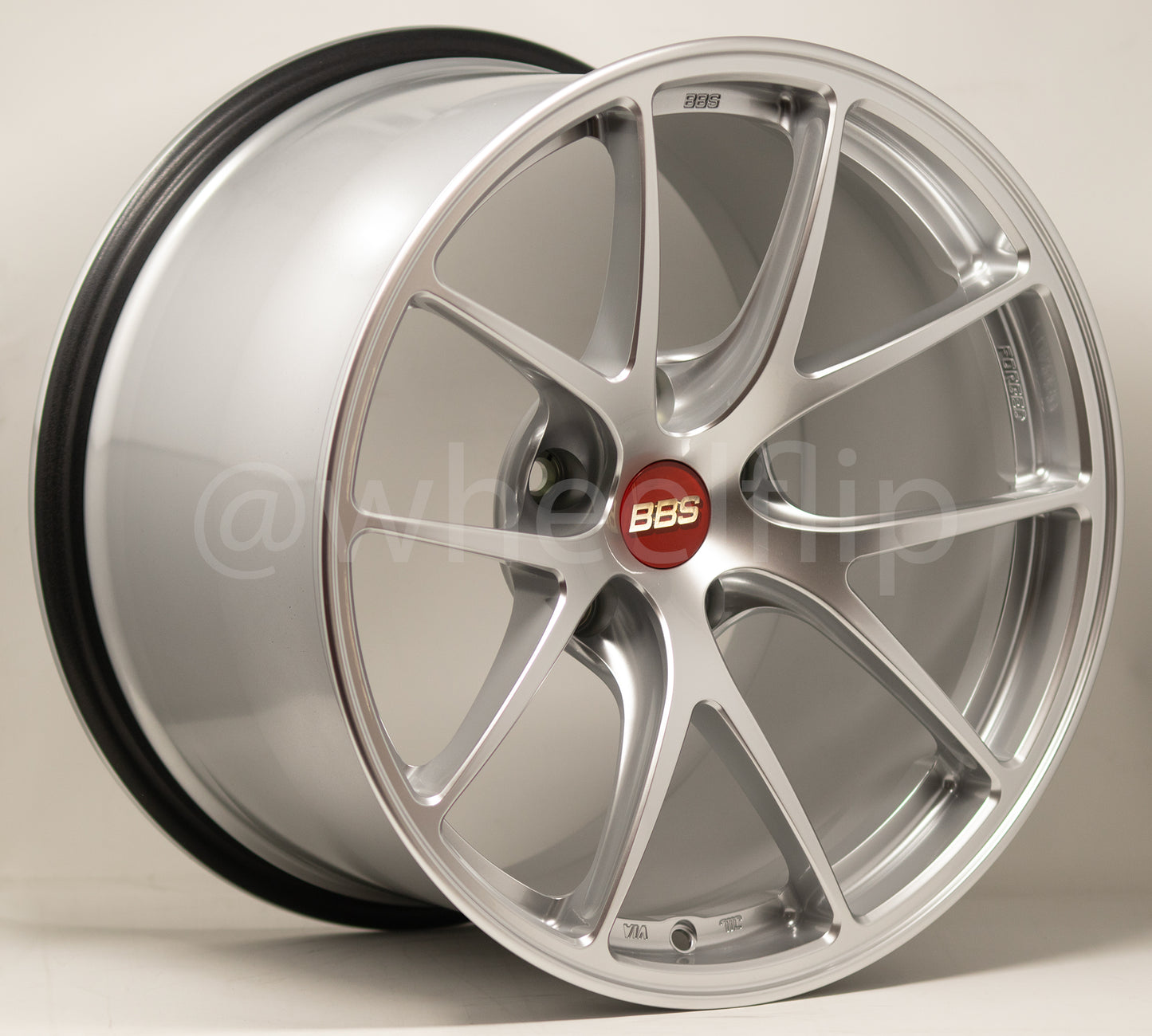 BBS RI-A 18x10 +25, 18x11 +37 5x120 Diamond Silver (SET)