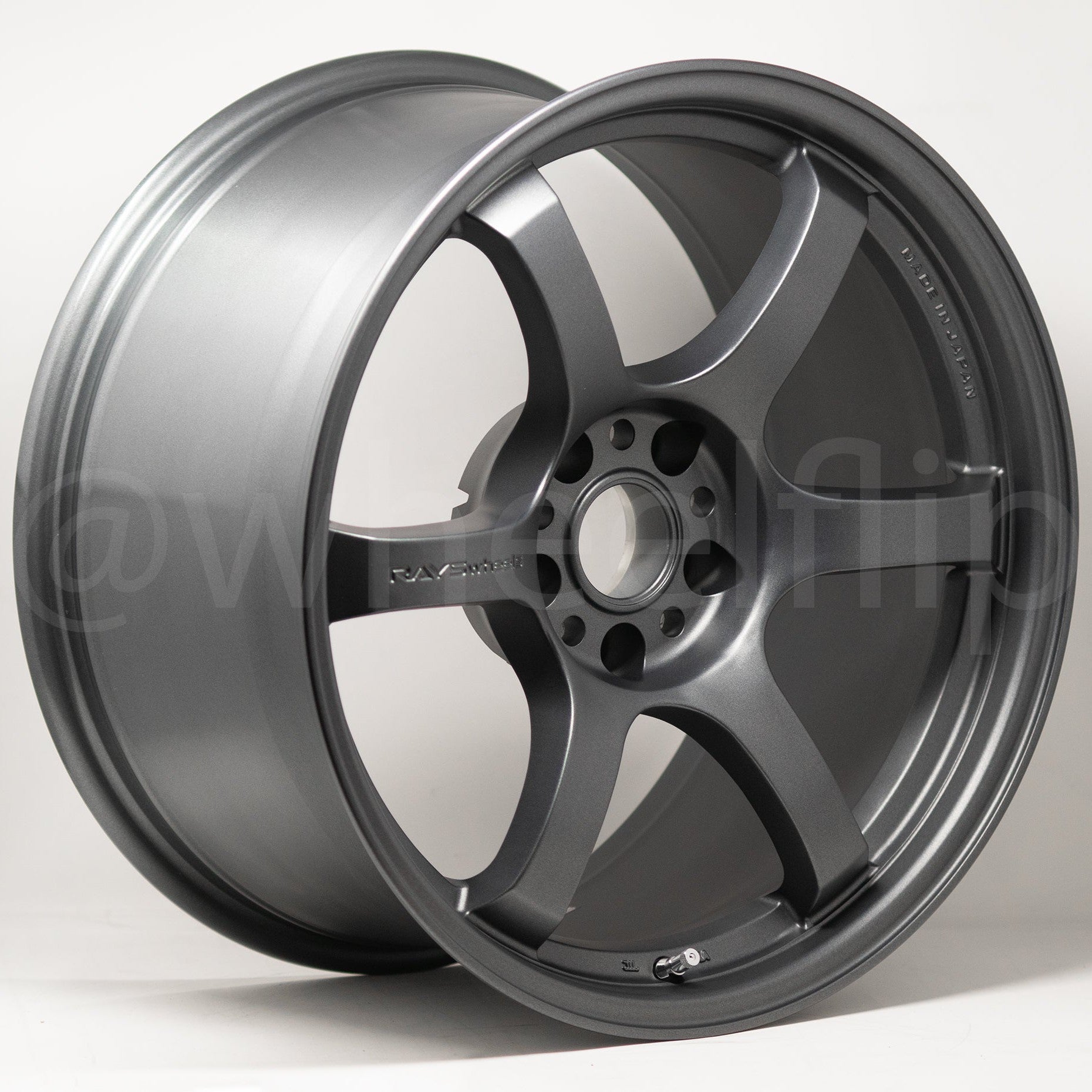 Gram Lights 57DR 18x10.5 +22 5x114.3 Gun Blue 2-WheelFlip