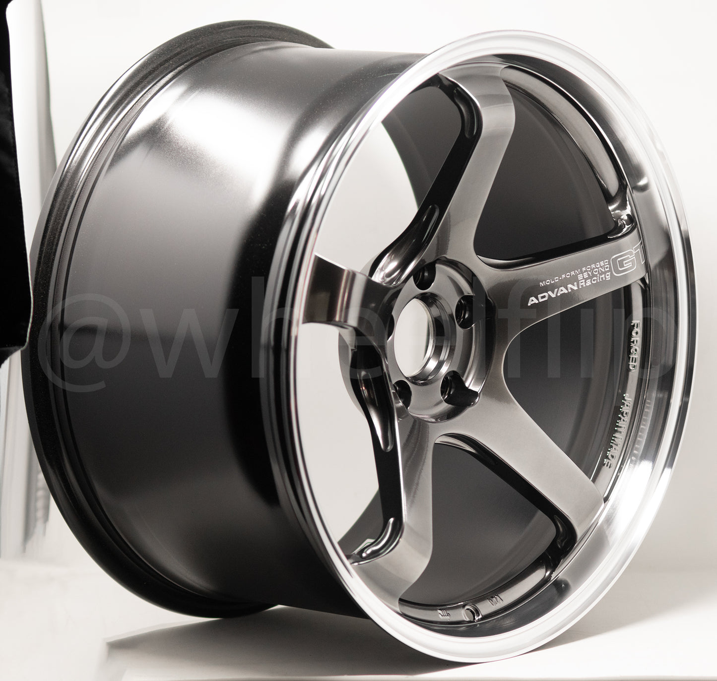 Advan GT 19x9.5 +25, 19x11 +35 5x112 Beyond Machining & Hyper Platinum Black (SET)