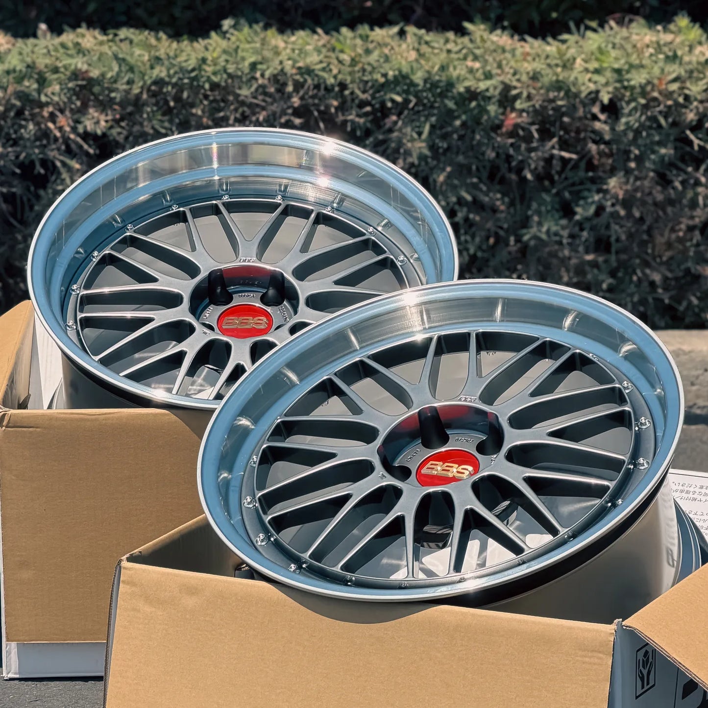 BBS LM 20x10 +30, 20x11 +10 5x114.3 Diamond Black (SET)