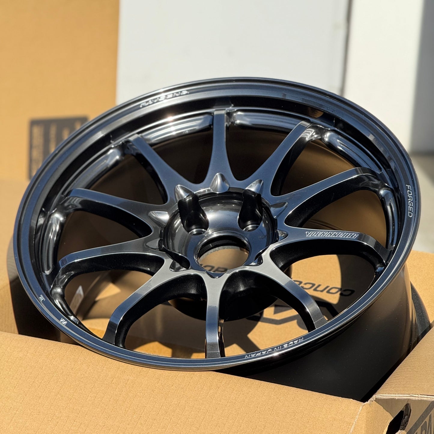 Volk Racing CE28N-Plus 17x9 +22 5x114.3 Shining Black Metal (SET)