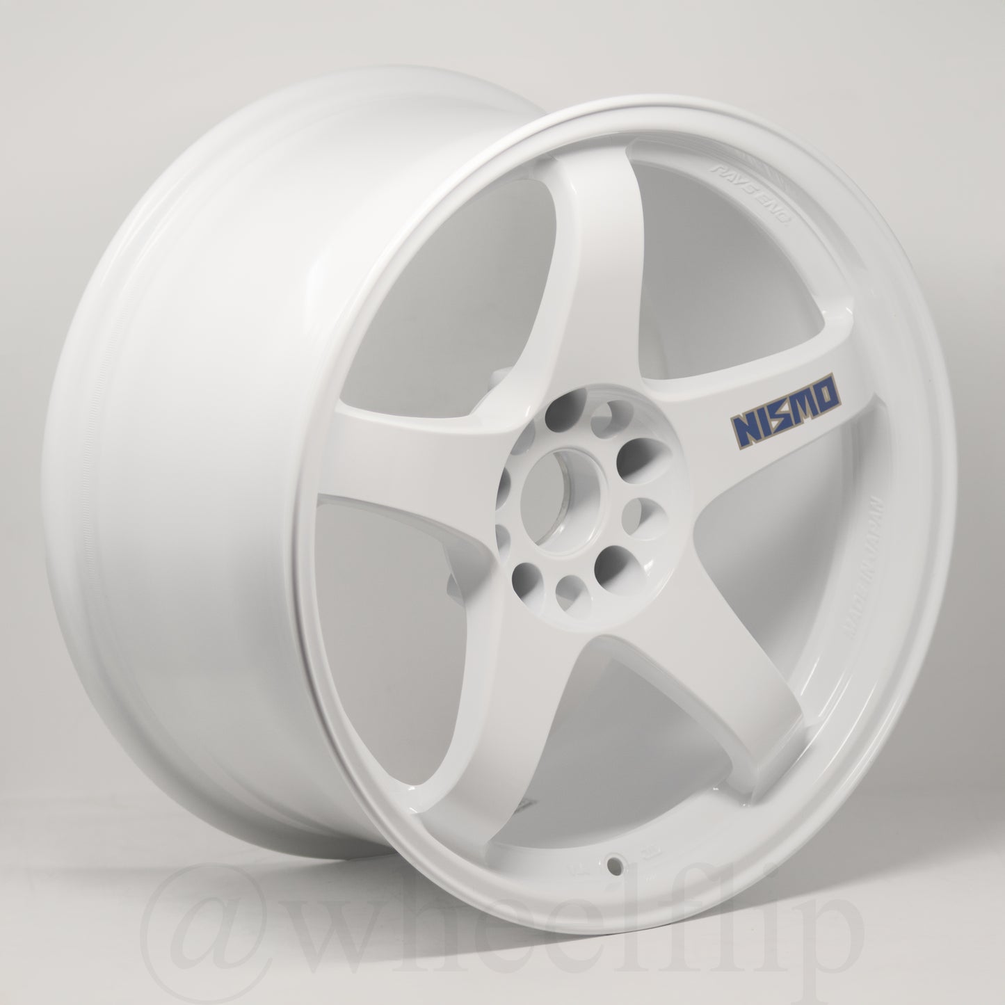 Nismo LMGT4 40th Anniversary Limited 18x9.5 +12 5x114.3 White (SET)