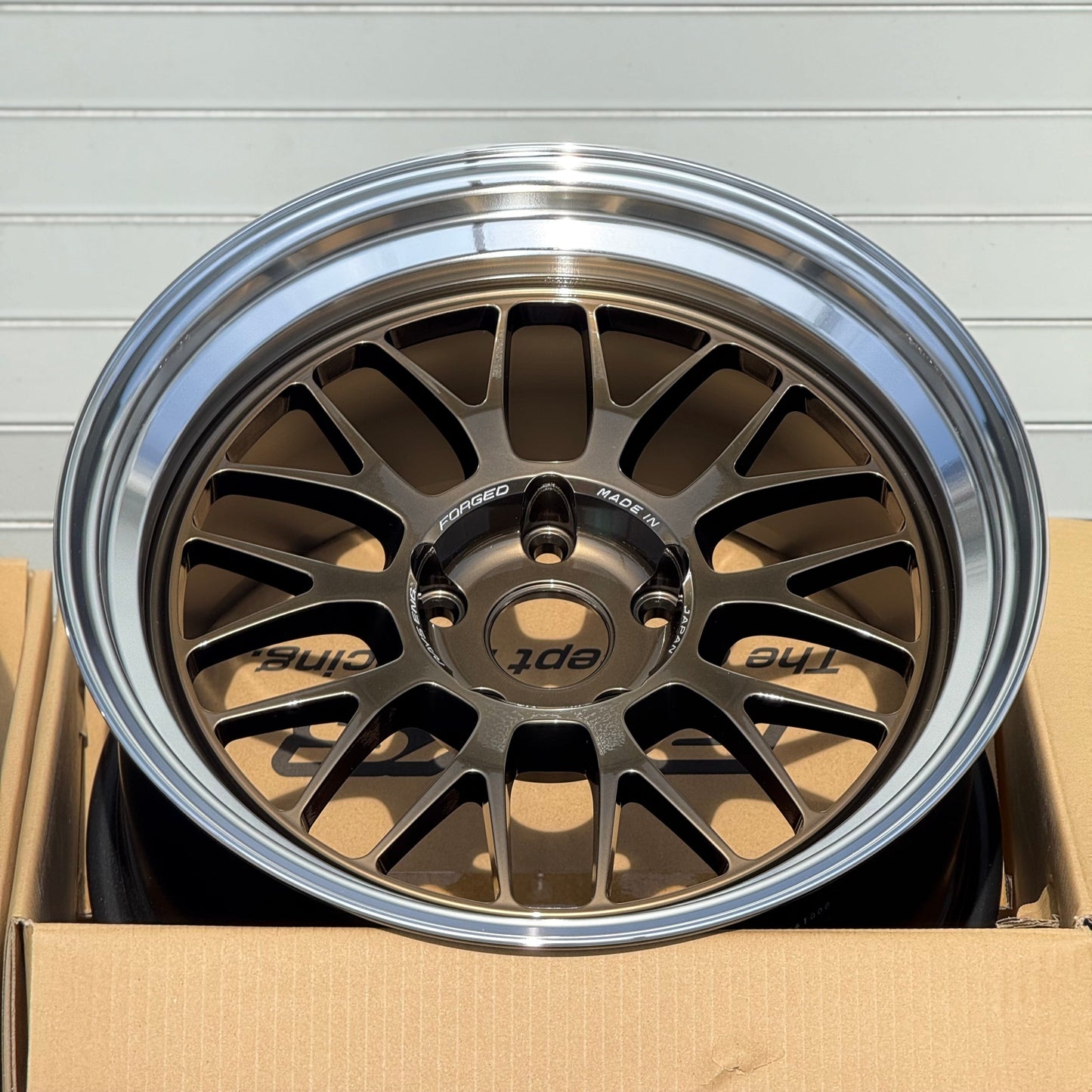 Volk Racing 21A Spec-SR 18x9.5 +22, 18x10.5 +22 5x120 Shining Bronze Metal / Rim DC (SET)