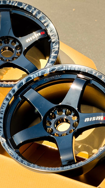 Nismo LMGT4 Omori Spec 18x9.5 +12, 18x10.5 +15 5x114.3 Gloss Black (SET)