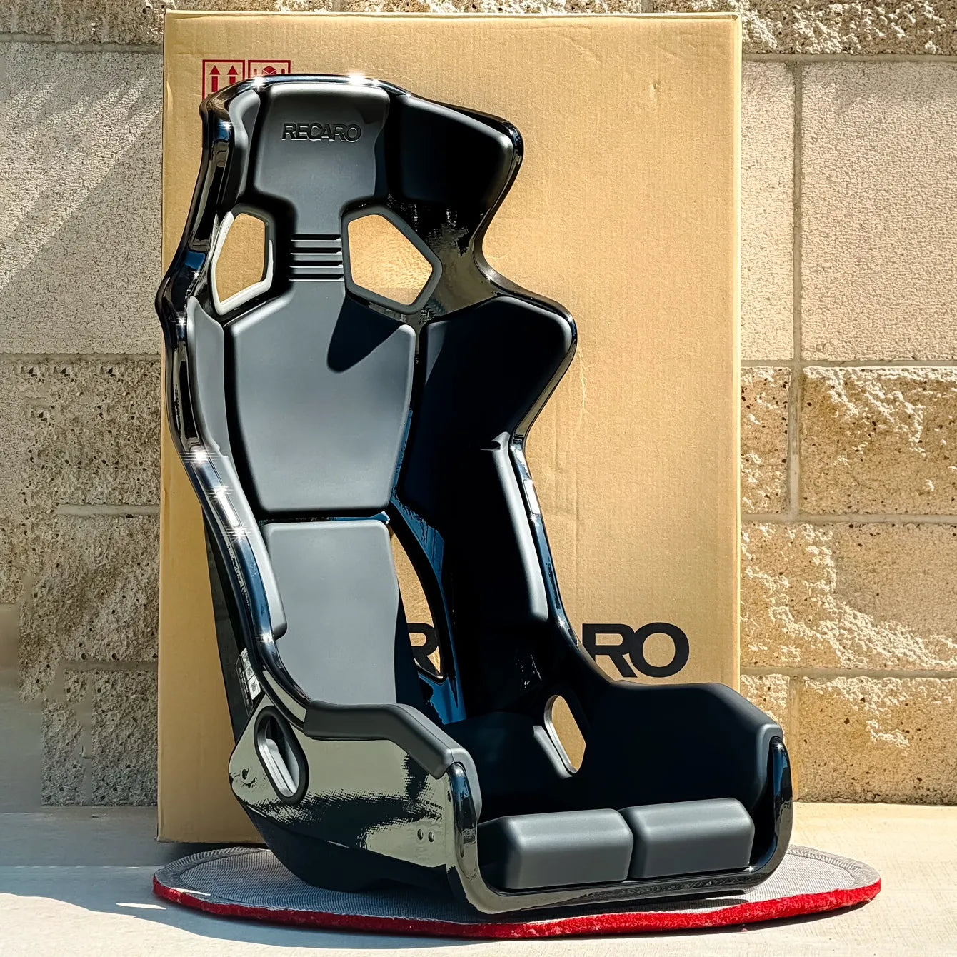 Recaro Pro Racer RMS 2700G Full Bucket Seat - WheelFlip Recaro Pro Racer RMS 2700G Full Bucket Seat - WheelFlip