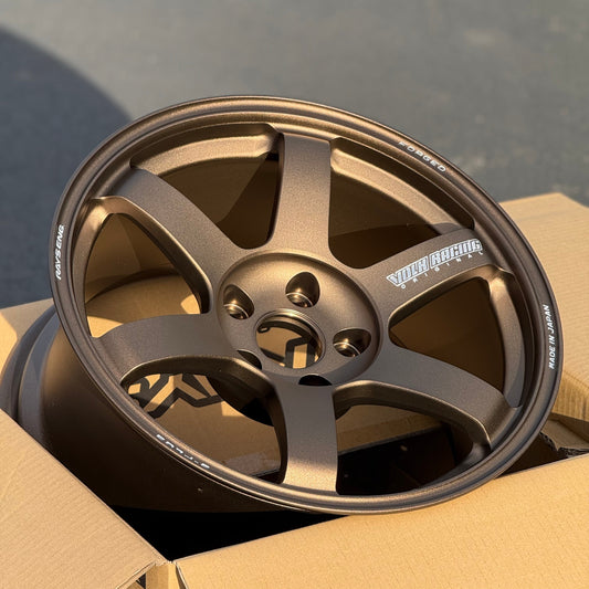 Volk Racing TE37 Saga S-Plus 17x9 +22 5x114.3 Bronze (SET)