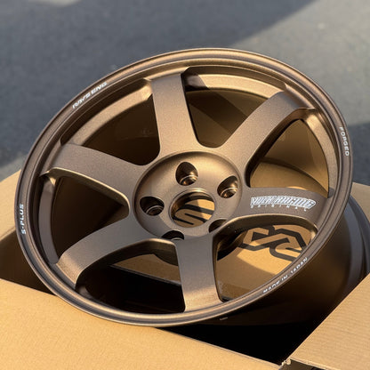 Volk Racing TE37 Saga S-Plus 17x9 +22 5x114.3 Bronze (SET)