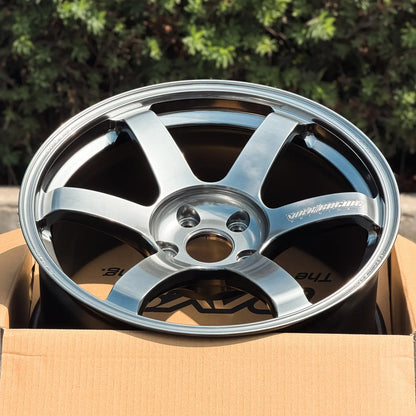 Volk Racing TE37 Saga S-Plus 18x9.5 +22 5x114.3 Shining Light Metal (SET)