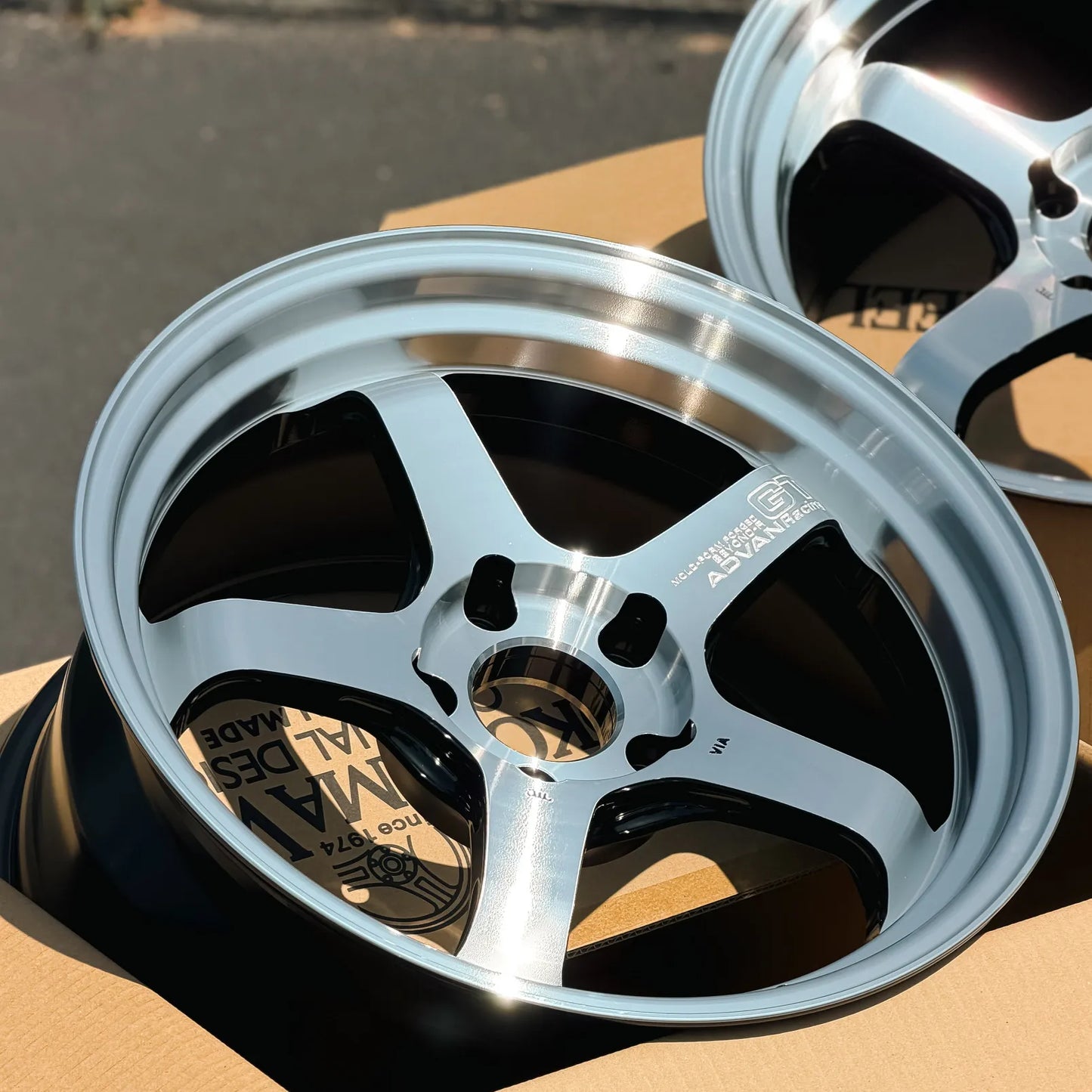 Advan GT Beyond-R 18x9.5 +22, 18x10.5 +34 5x120 Machining & Diamond Cutting (SET)