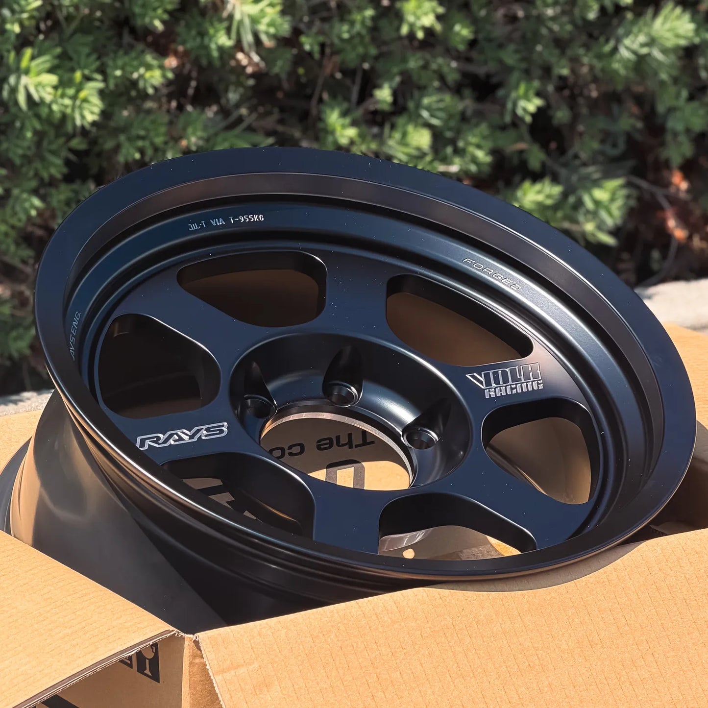Volk Racing TE37XT Black Shadow LTD 17x8 +0 6x139.7 Matte Translucent Black (SET)