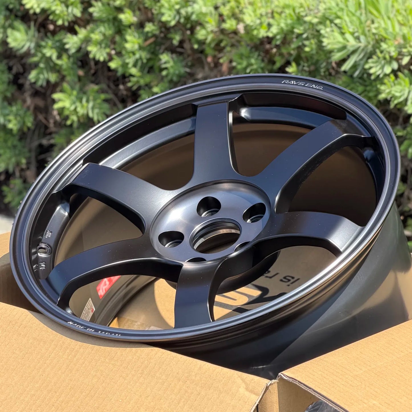 Volk Racing TE37 Saga SL M-Spec 18x9.5 +39 5x114.3 Pressed Black (SET)