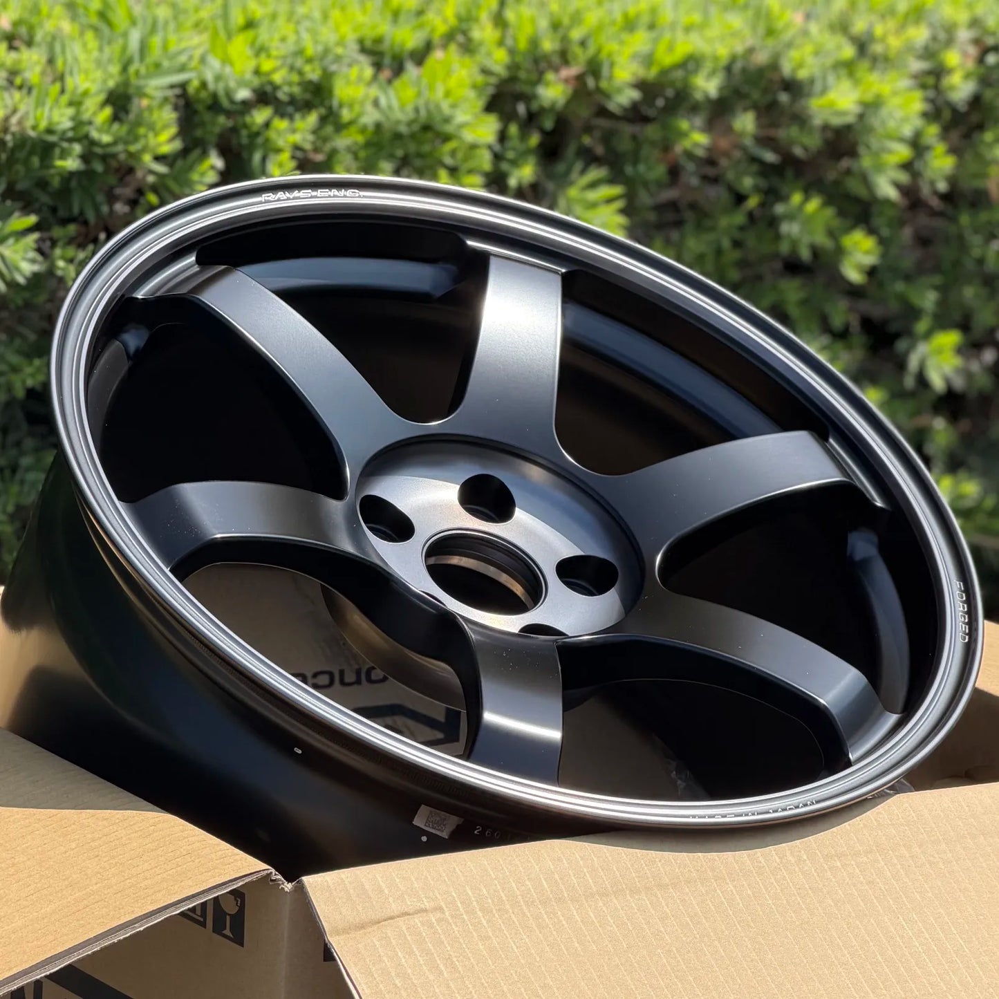 Volk Racing TE37 Saga SL M-Spec 18x9.5 +39 5x114.3 Pressed Black (SET)