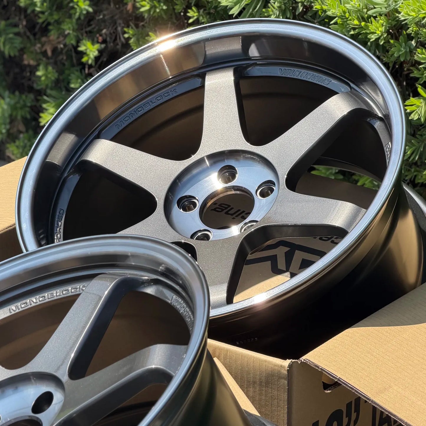 Volk Racing TE37SL 19x9.5 +22, 19x10.5 +35 5x112 Pressed Graphite (SET)