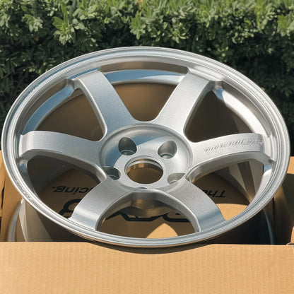 Volk Racing TE37 Saga S-Plus 17x9 +22 5x114.3 Diamond Silver (SET)