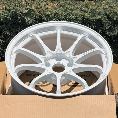 Volk Racing CE28N-Plus 18x9.5 +22 5x114.3 Dash White (SET)
