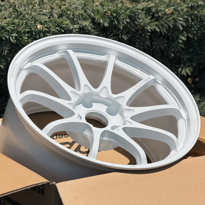 Volk Racing CE28N-Plus 18x9.5 +22 5x114.3 Dash White (SET)