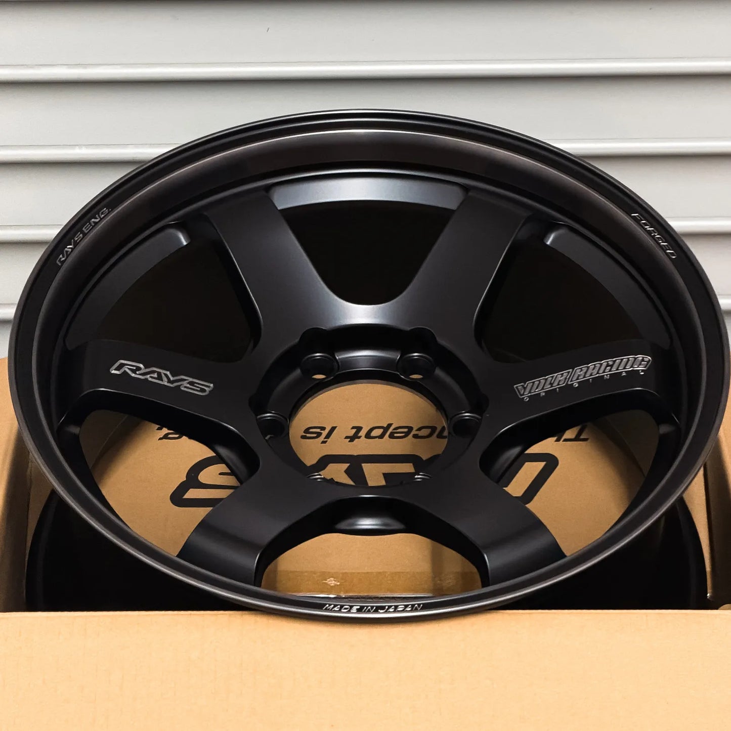 Volk Racing TE37SB Black Shadow LTD 18x8.5 +22 6x139.7 Matte Translucent Black (SET)