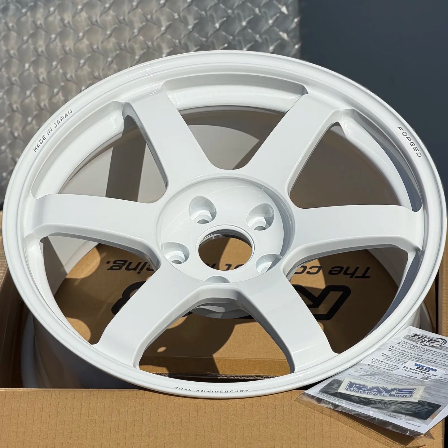 Volk Racing TE37 Saga S-Plus 30th Anniversary Sticker Ver. 18x9.5 +38 5x114.3 White (SET)