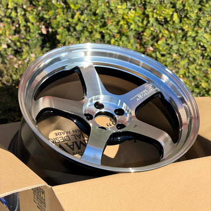 Advan GT Beyond-R 18x9.5 +45 5x100 Machining & Diamond Cutting (SET)