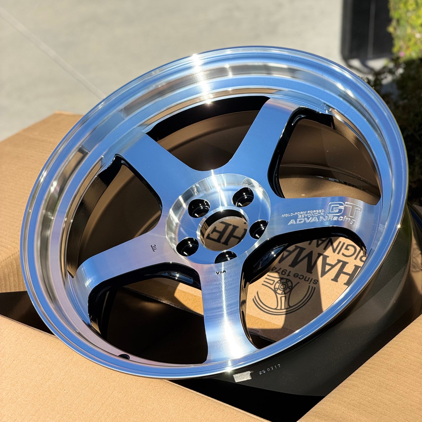 Advan GT Beyond-R 18x9.5 +45 5x100 Machining & Diamond Cutting (SET)