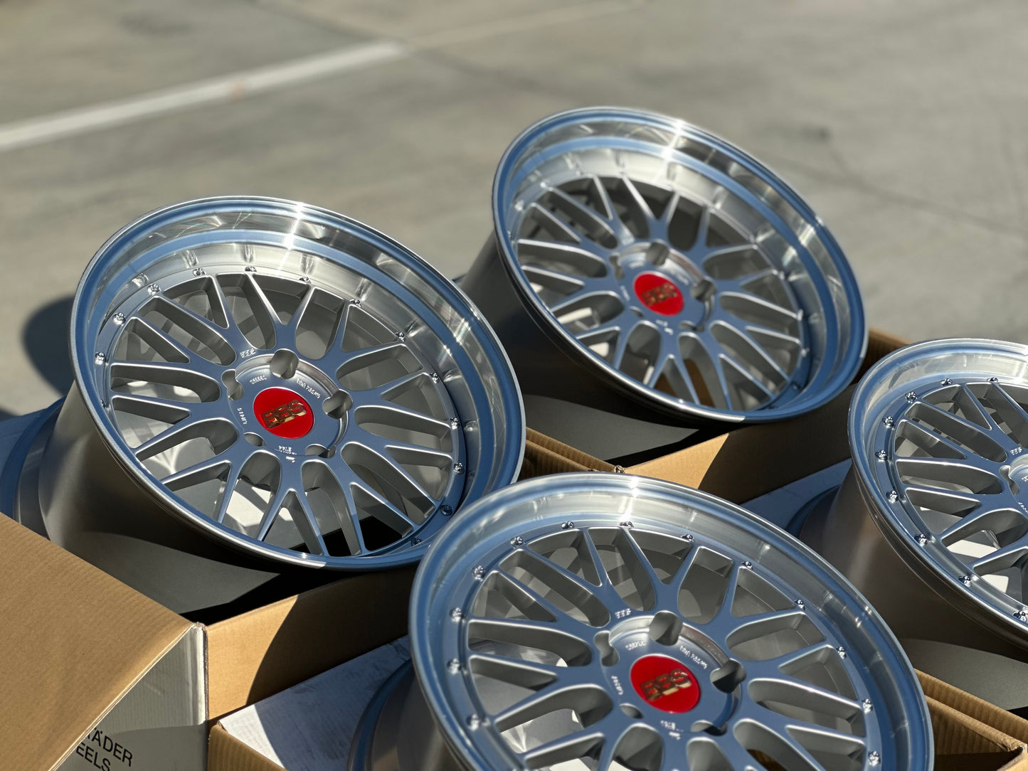 BBS LM 19x8.5 +50, 19x12 +44 5x130 Diamond Silver (SET)