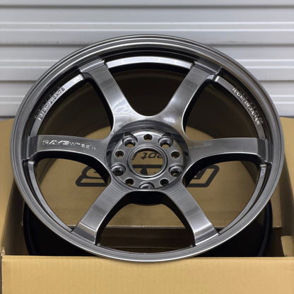 Gram Lights 57DR 18x9.5 +38 5x114.3 Grace Silver (SET)