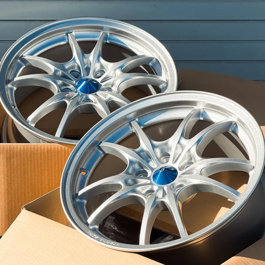 Mugen MF10 17x7.5 +52, 17x8.5 +59 5x114.3 Silver (SET)