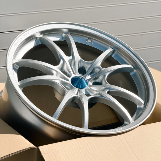 Mugen MF10 18x9.5 +45 5x120 Silver (SET)
