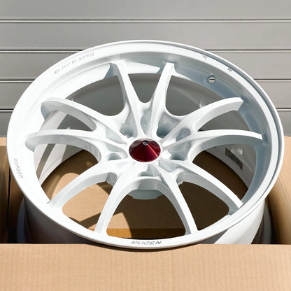 Mugen MF10 18x9.5 +45 5x120 White (SET)