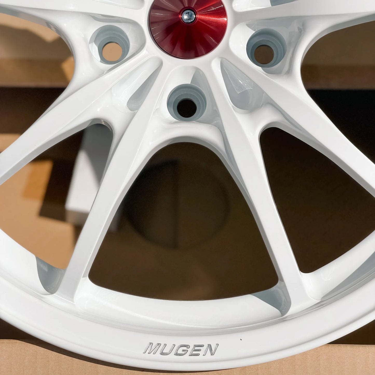 Mugen MF10 18x9.5 +45 5x120 White (SET)