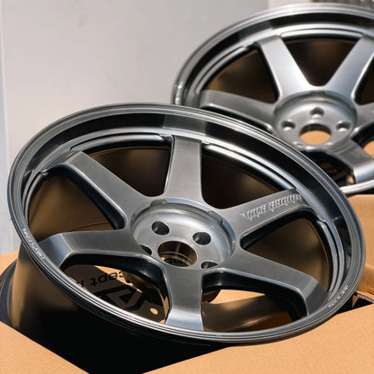 Volk Racing TE37 Ultra M-Spec 20x10 +8, 20x11 +15 5x112 Shining Light Metal (SET)