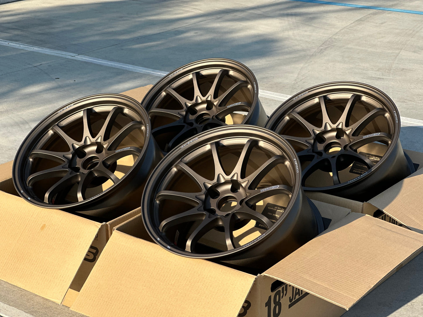 Volk Racing CE28N-Plus 18x10.5 +34 5x112 Blast Bronze (SET)