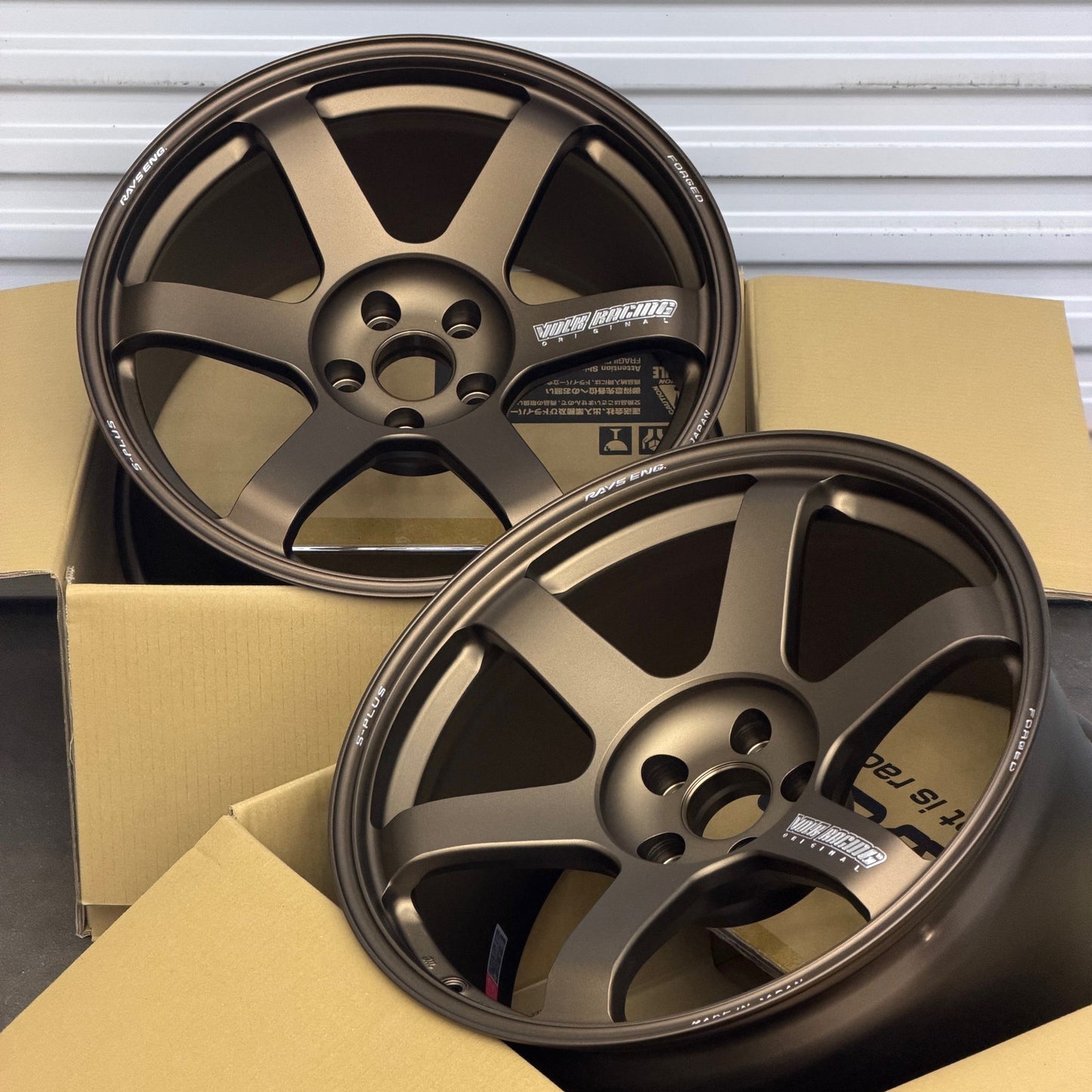 Volk Racing TE37 Saga S-Plus 19x10 +8, 19x11 +18 5x112 Bronze (SET)