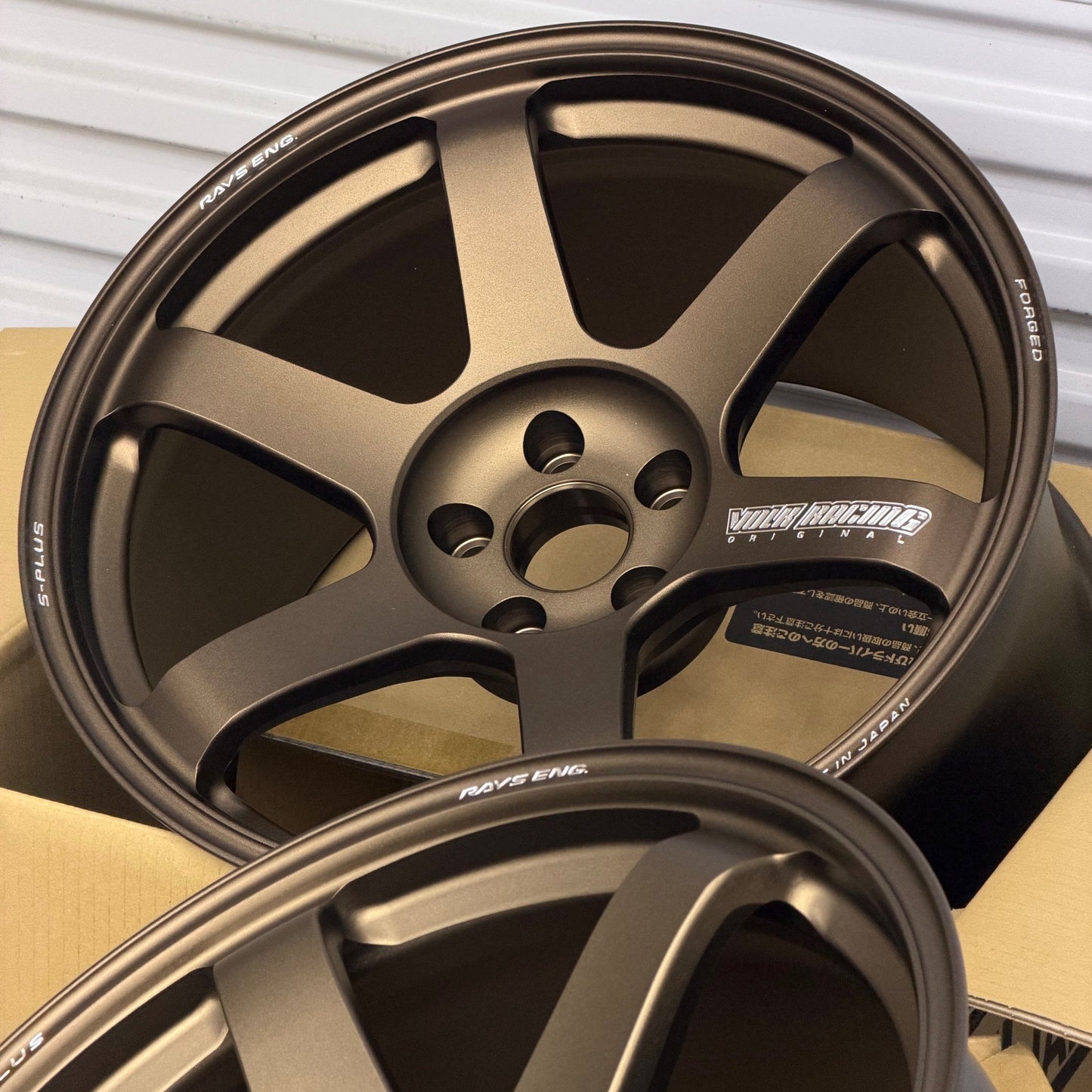 Volk Racing TE37 Saga S-Plus 19x10 +8, 19x11 +18 5x112 Bronze (SET)