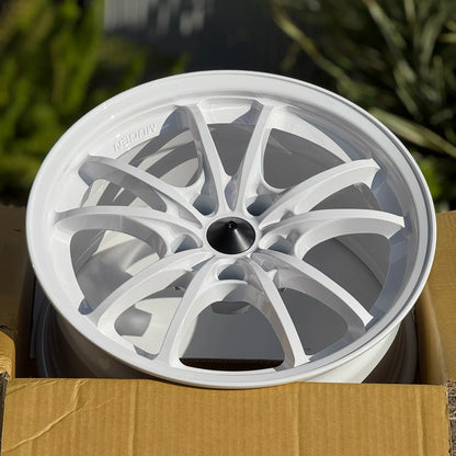 Mugen MC10 17x9 +38 5x114.3 White (SET)