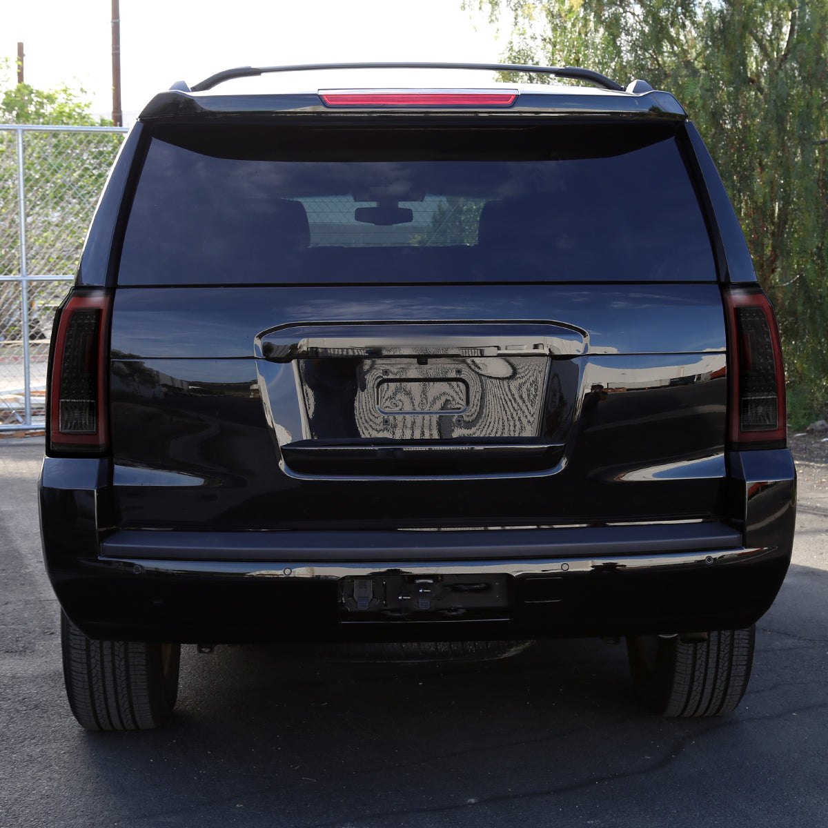 2015-2020 Chevrolet Tahoe/Suburban LS LT LTZ Premier LED Tail Lights (Jet Black Housing/Clear Lens)